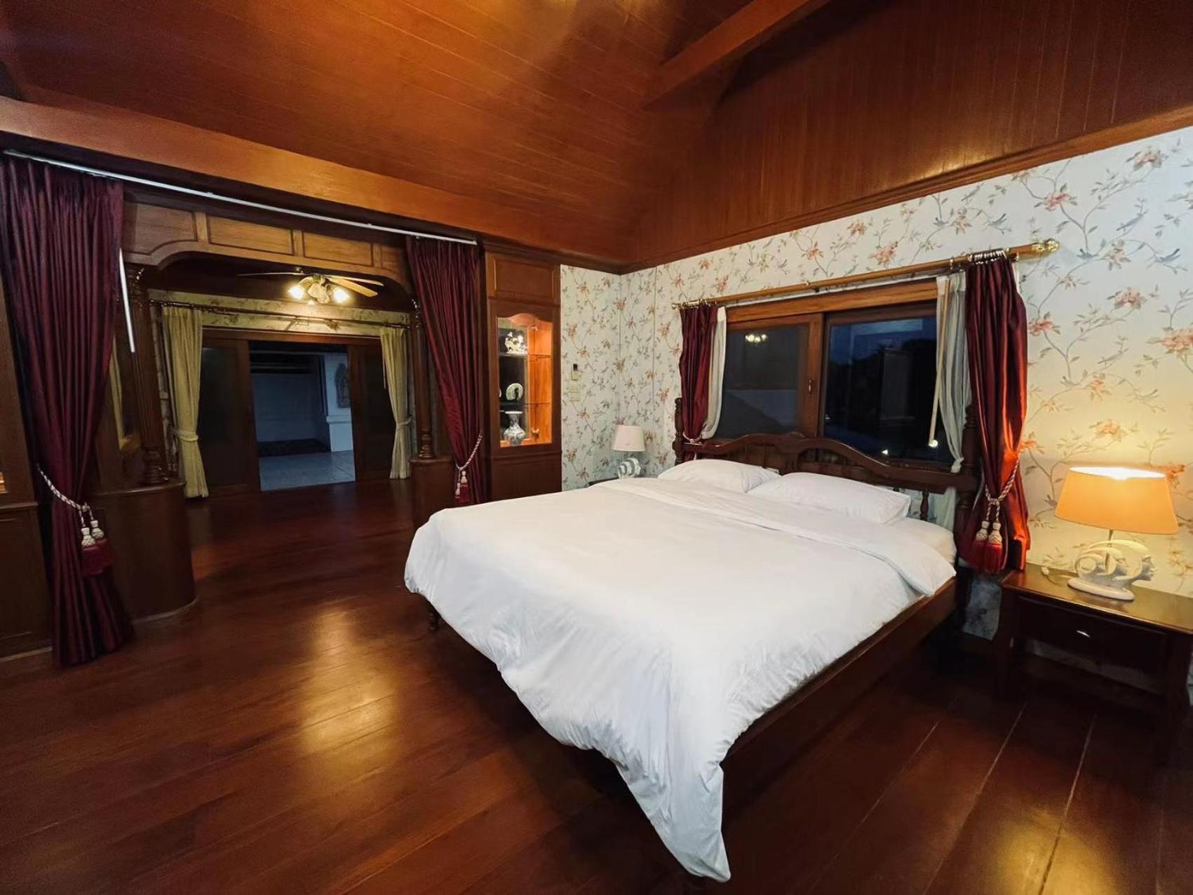Phoenix Golf 10 Badroom Pool Villa Ban Huai Yai 外观 照片