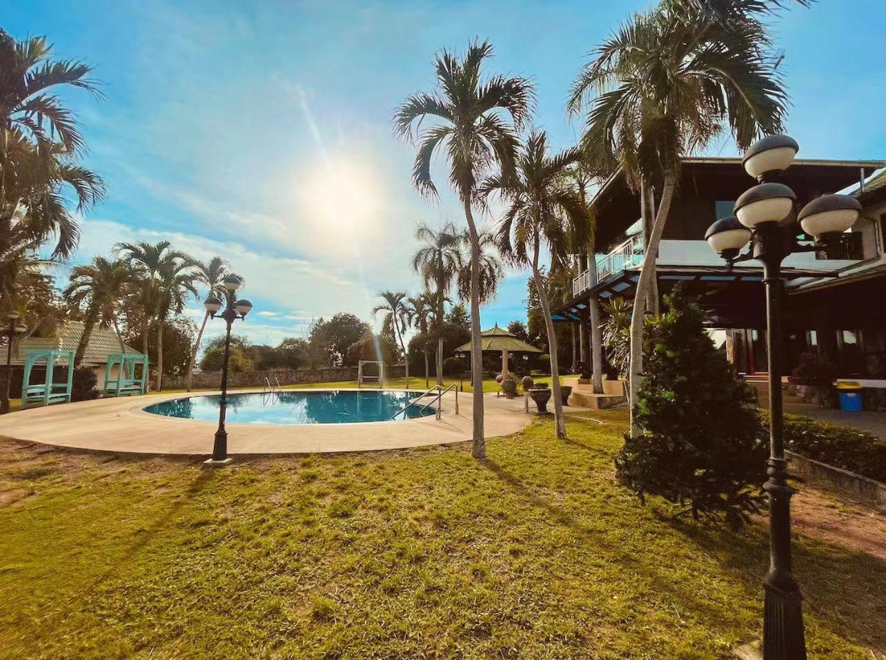 Phoenix Golf 10 Badroom Pool Villa Ban Huai Yai 外观 照片