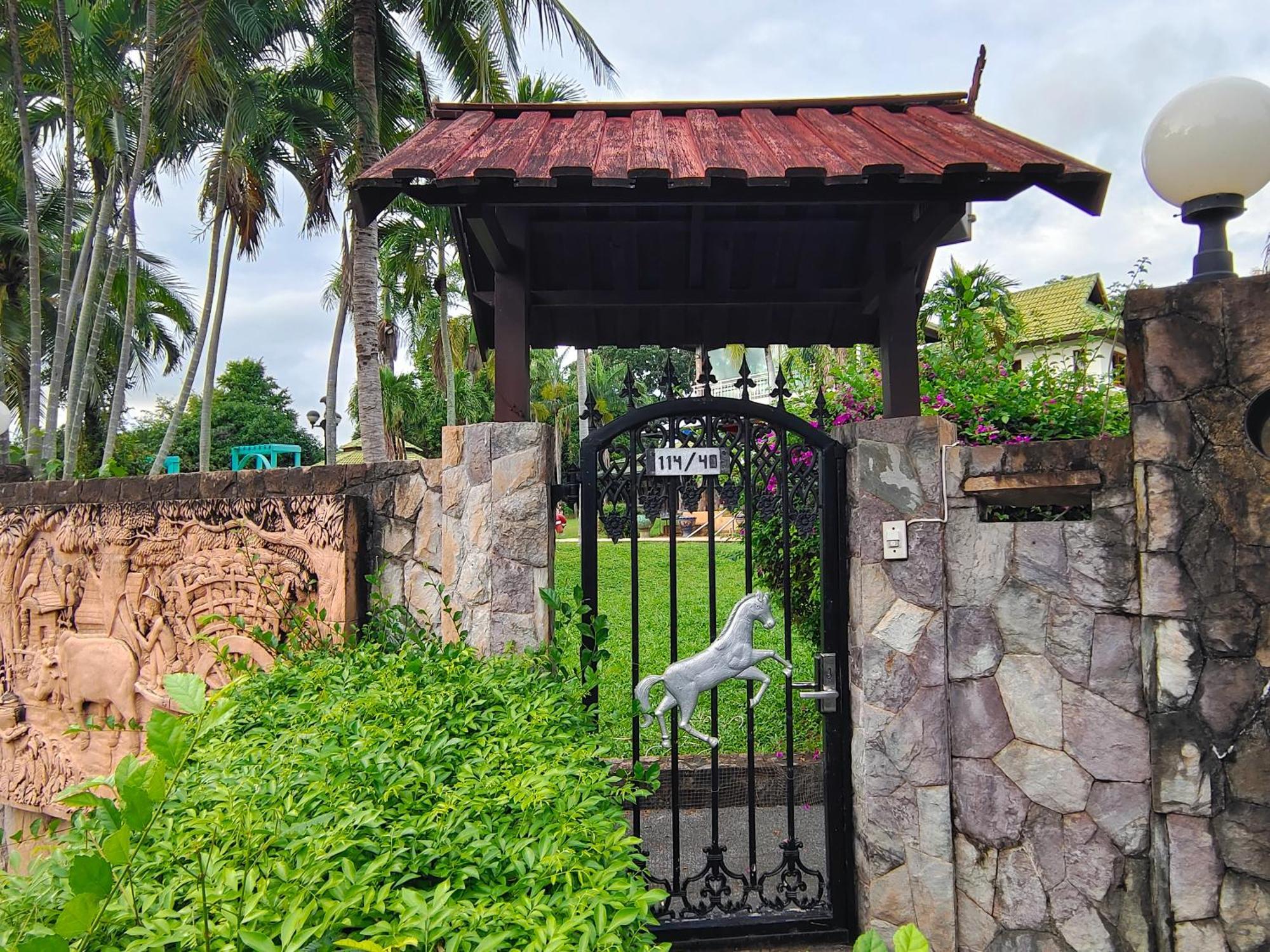 Phoenix Golf 10 Badroom Pool Villa Ban Huai Yai 外观 照片