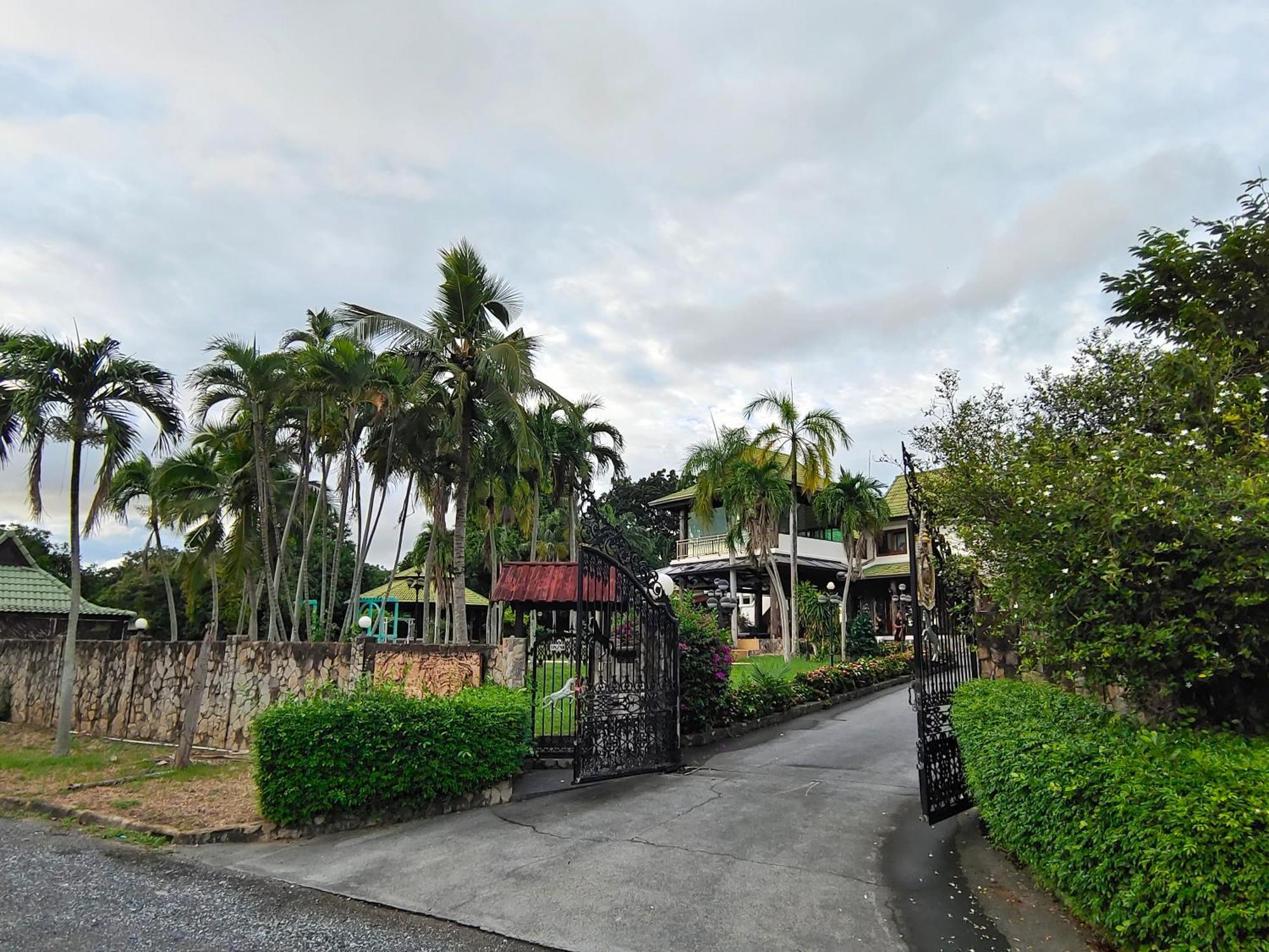 Phoenix Golf 10 Badroom Pool Villa Ban Huai Yai 外观 照片